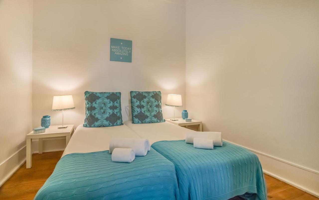 Chiado Balcony Apartment Lisbon Luaran gambar