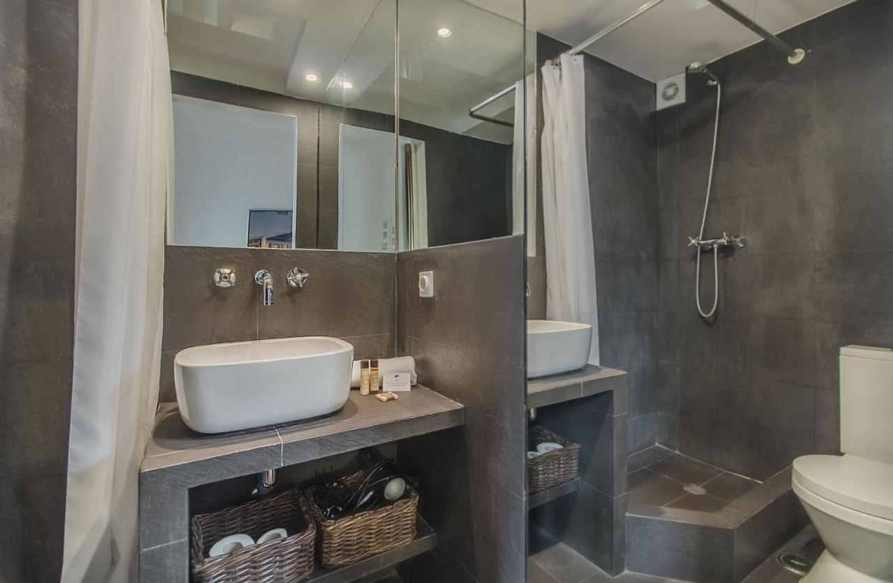 Chiado Balcony Apartment Lisbon Luaran gambar